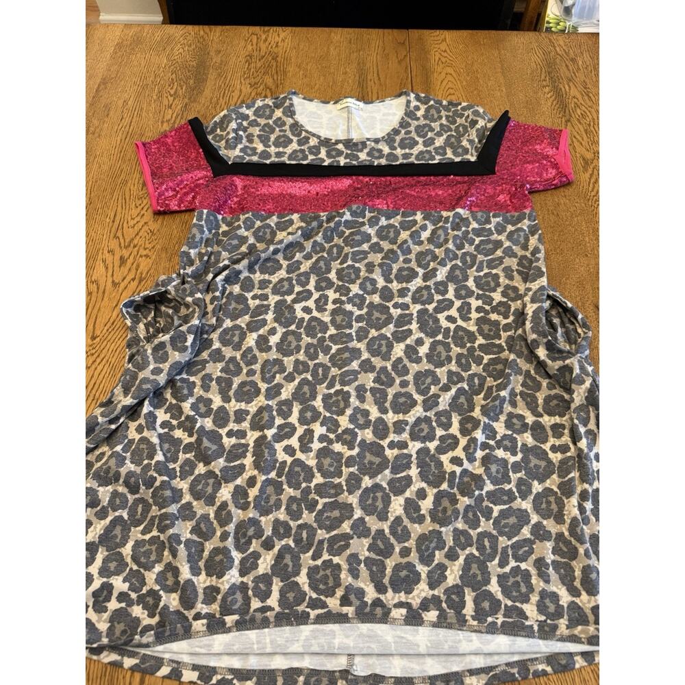 Southern Stitch A-Line Dress Animal Print Sequin Gray Pink Short Sleeve Women